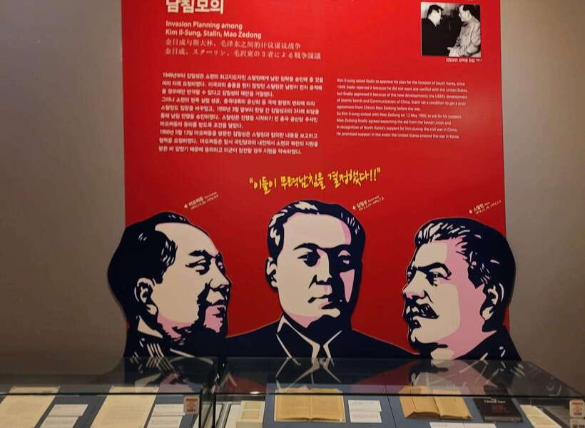 Seoul: War Memorial of Korea Private Guided Museum Tour - How the handouts and document copies boost your memory