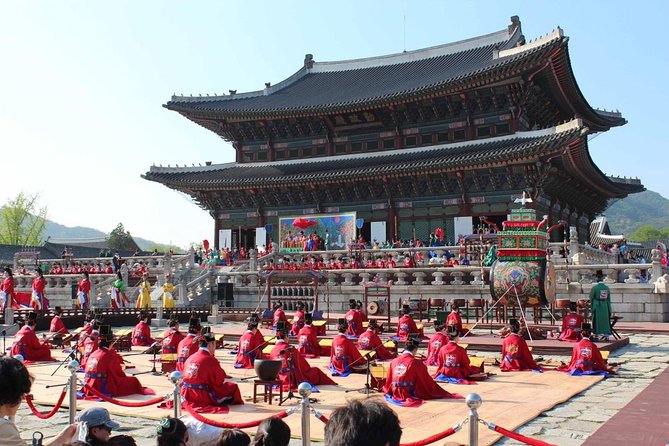 Small-Group Seoul Tour with Gyeongbokgung Palace (hotel pick-up) - Key highlights to plan around
