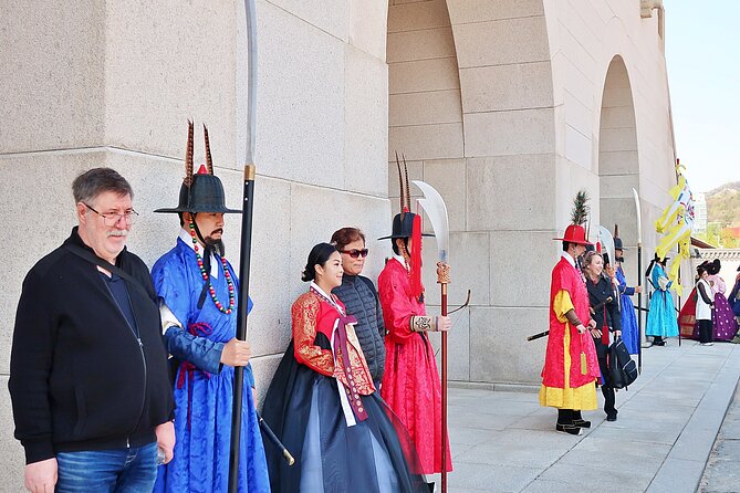 Small-Group Seoul Tour with Gyeongbokgung Palace (hotel pick-up) - Price and value: what you’re really paying for