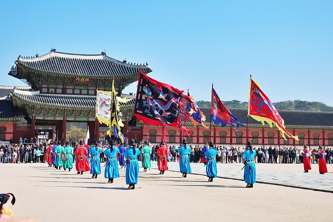 Small-Group Seoul Tour with Gyeongbokgung Palace (hotel pick-up) - Jogyesa Temple: a calm start before the crowds