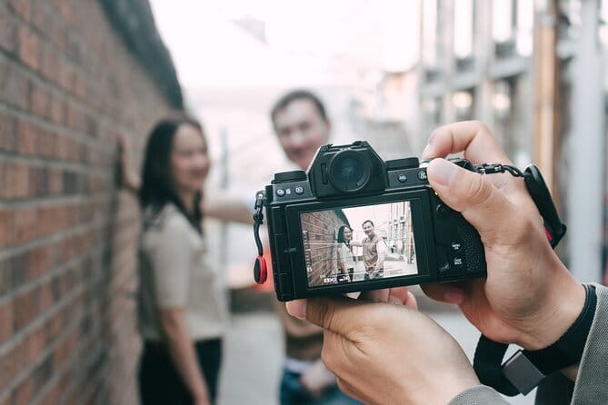 Street photoshoot and Seoul Hidden gem History Walking Tour - The Photo Package: Real Editing and a Delivery Method You Can Use